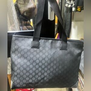 Gucci GG Supreme Tote Bag